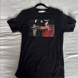 Off-White Black Short Sleeve Tee with Artistic Graphic